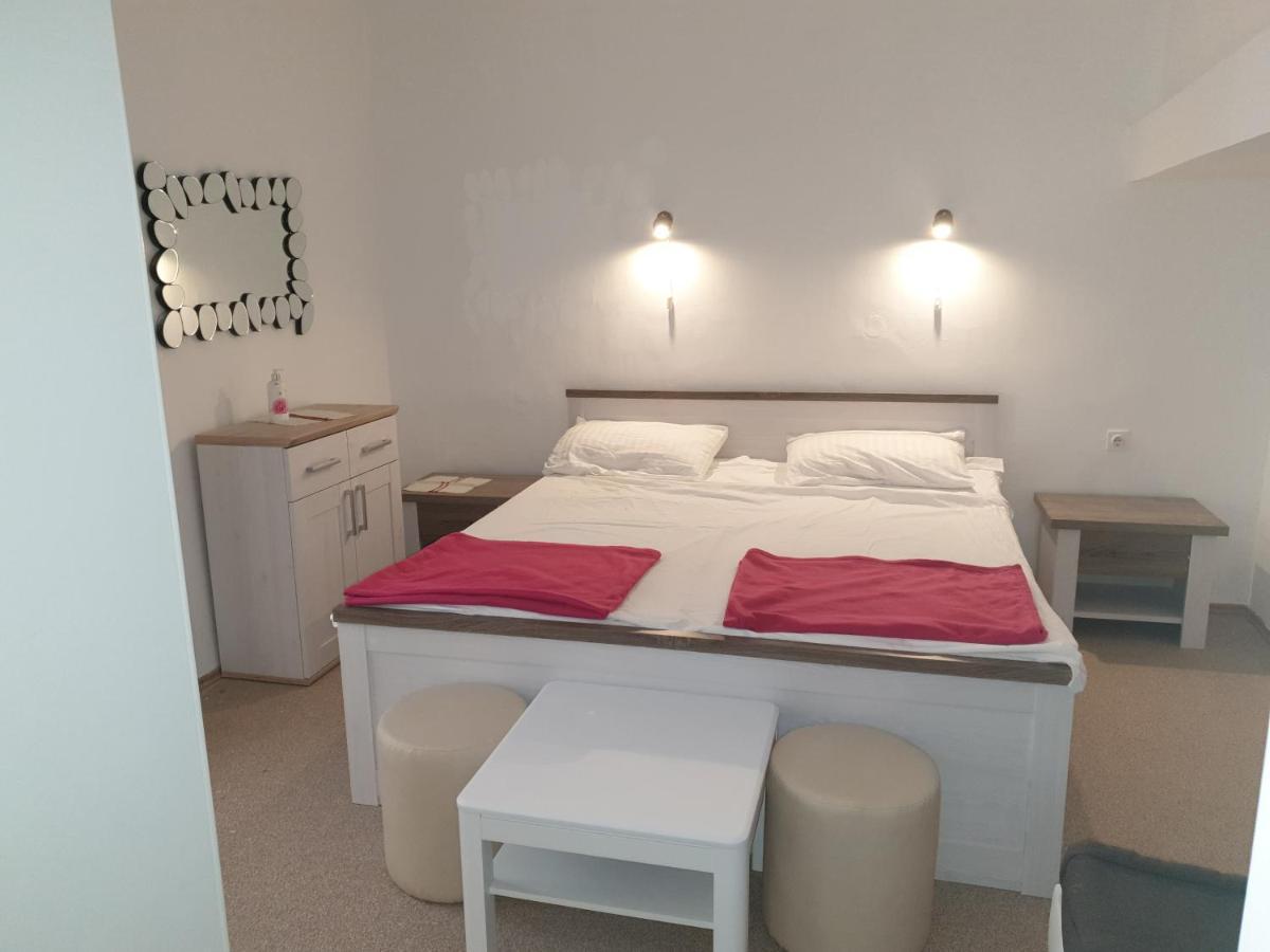 Ulica Dvori Narca 12 Apartment 4+2 Per. Baška Extérieur photo